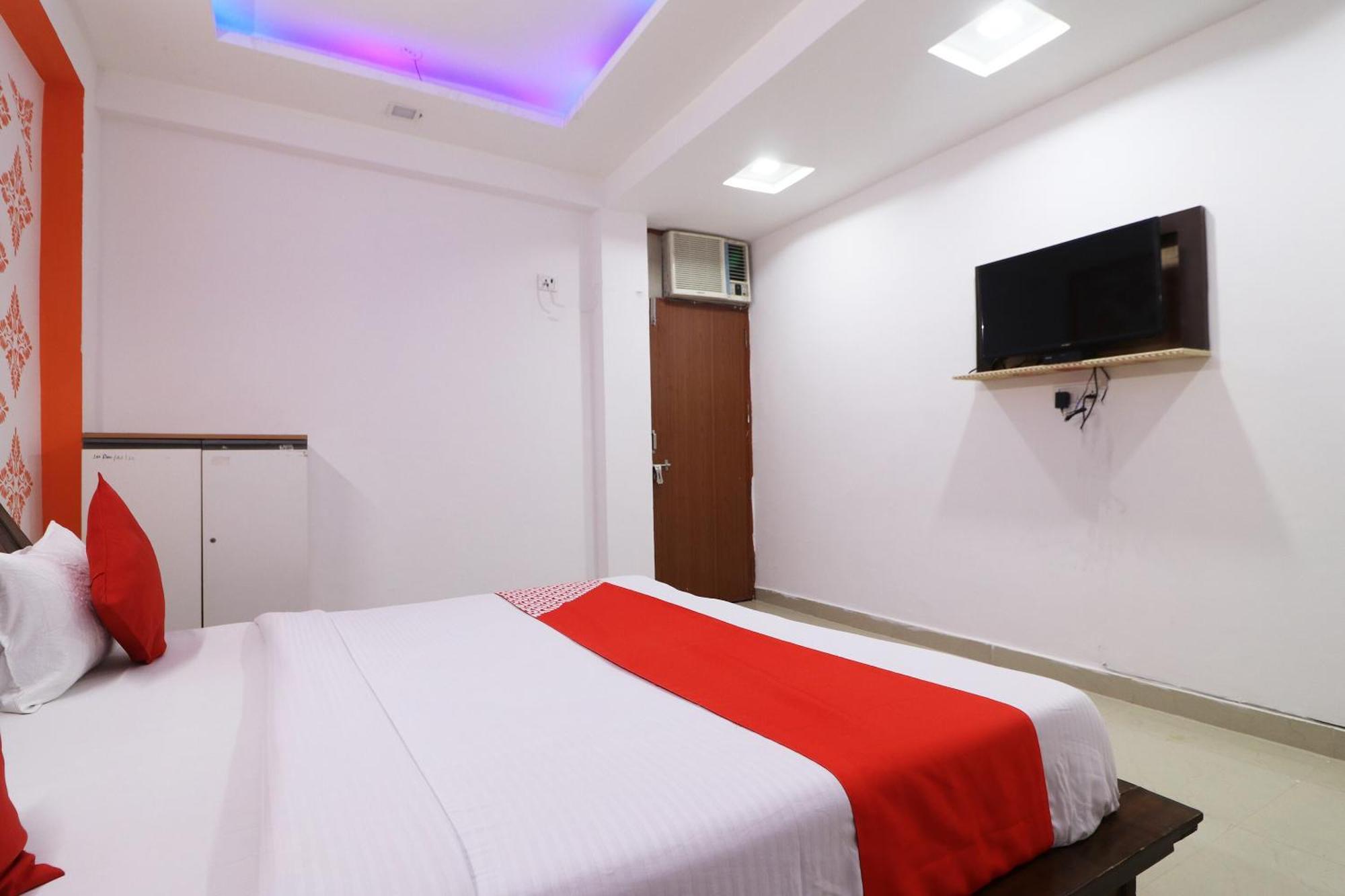 Hotel O Aaradhya Residency Ноида Екстериор снимка